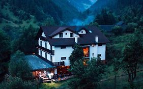 Pension Conacul Vanatorului